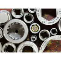 瑞典Momento 制造沖擊套筒和配件，螺栓連接工具及液壓工具