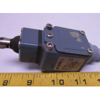 Pizzato開(kāi)關(guān) FS 2996D024-F3M2型